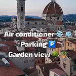 Florence Apartment, Garden And Parking